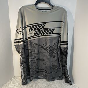 Under Armour Mens XL Loose Heat Gear Gray Black Graphic Print Long Sleeve Shirt